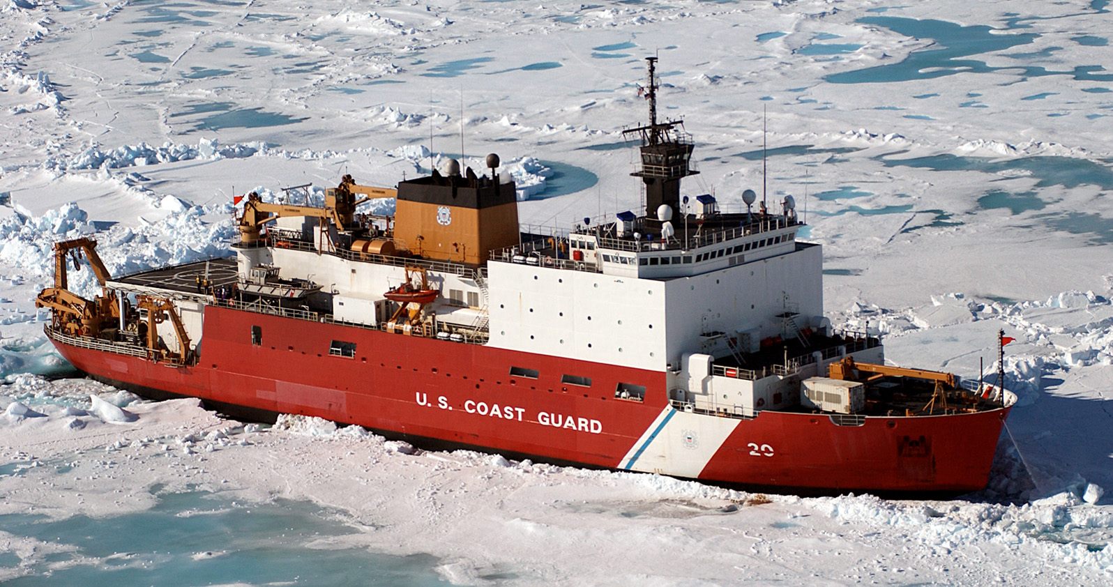 The US Coast Guard Cutter Healy, a polar icebreaker, underway in the Arctic