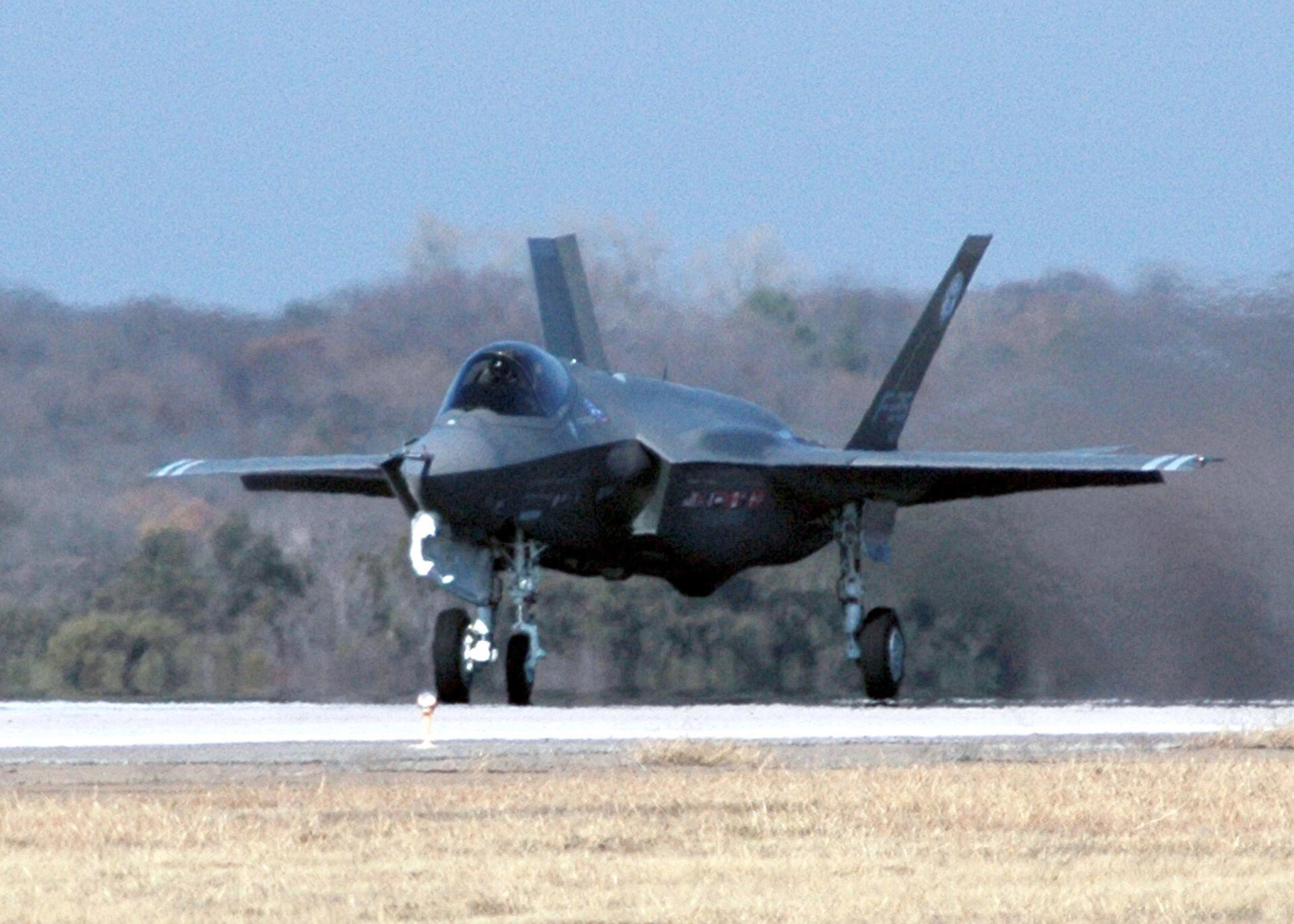 A Lockheed Martin F-35 Lightning II fighter jet