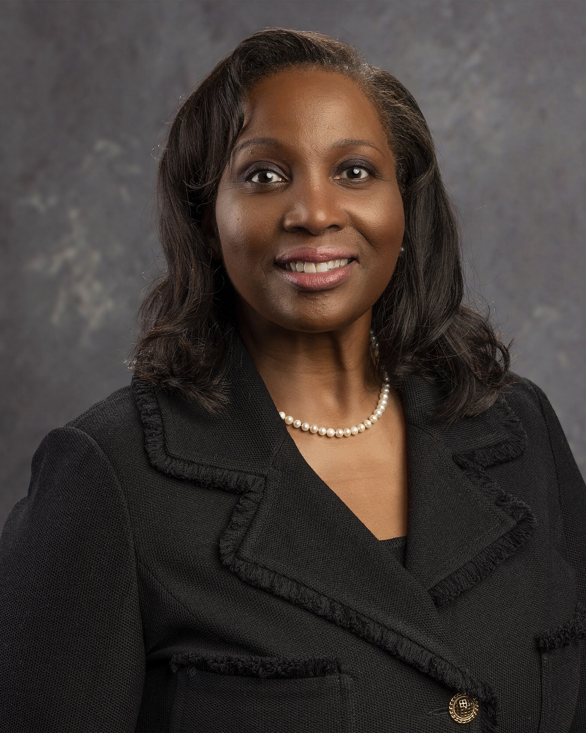 Official portrait of Federal Reserve Governor Lisa D. Cook