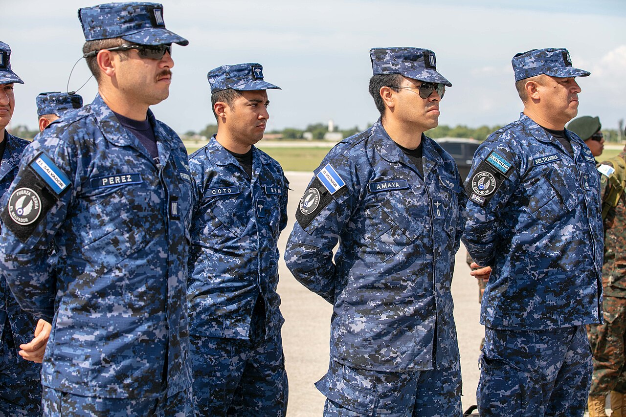 Soldiers arriving in Haiti for the Multinational Security Support mission